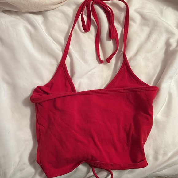 Hollister Must Have Collection Cropped Halter Top Red - Picture 4 of 4